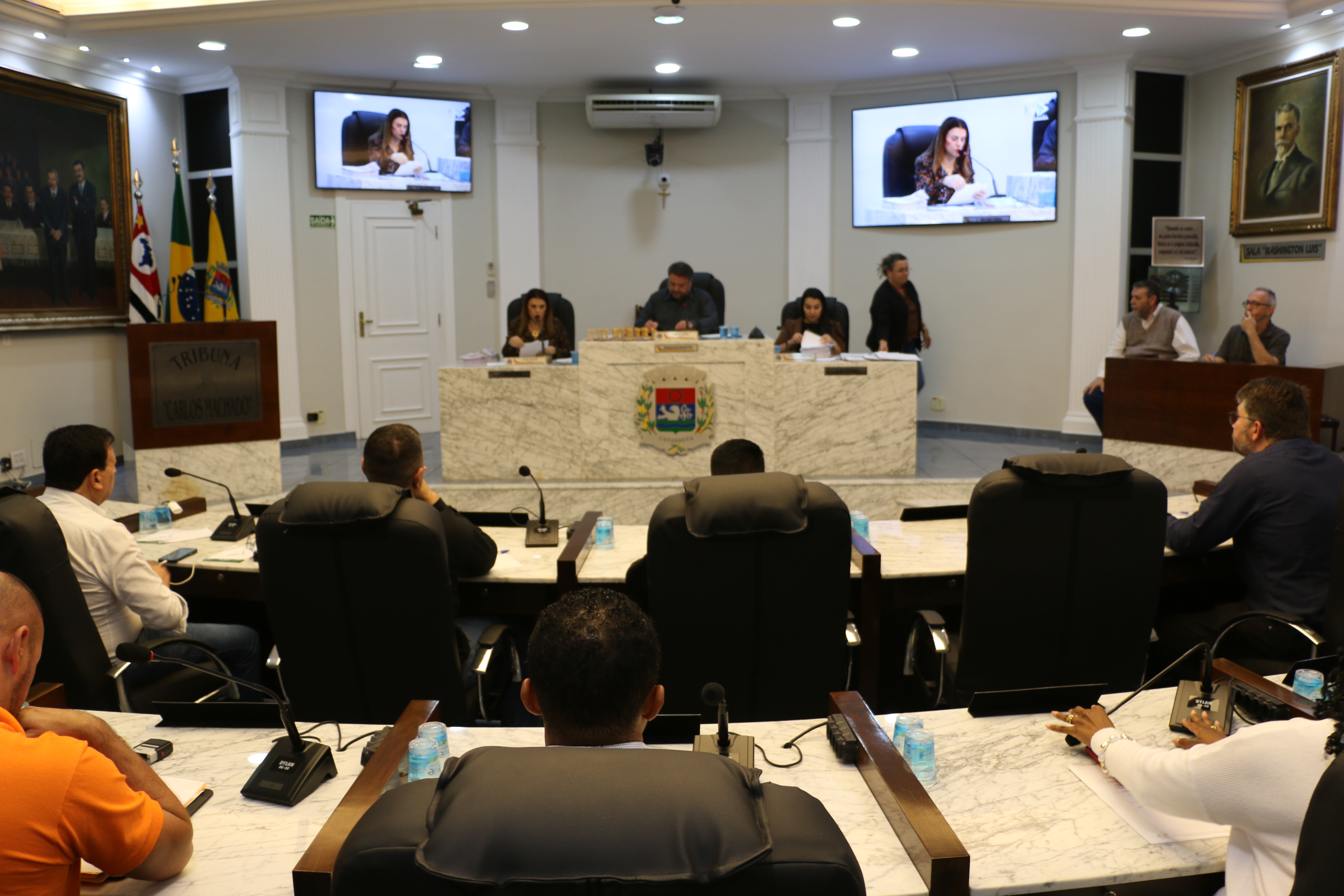 12 DE AGOSTO: Vereadores discutem dois projetos, contas da Prefeitura de 2023 e priorização do comércio local nas contratações públicas da Câmara de Catanduva