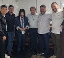 Marcos Crippa prestigia evento do Dia da Mães e elogia show do cantor Benito di Paula; Vereador fez Voto de Aplauso