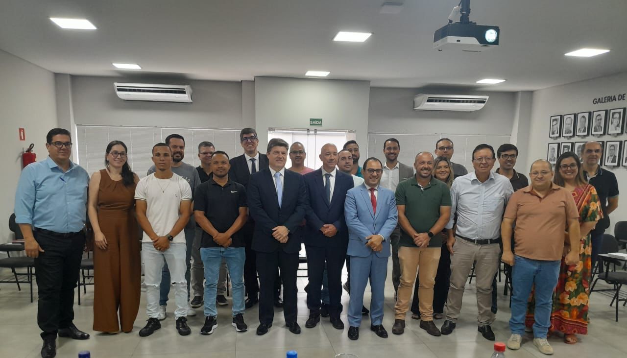 Vereadores e assessores participam de curso oferecido pela Casa da Advocacia e Cidadania da OAB Catanduva