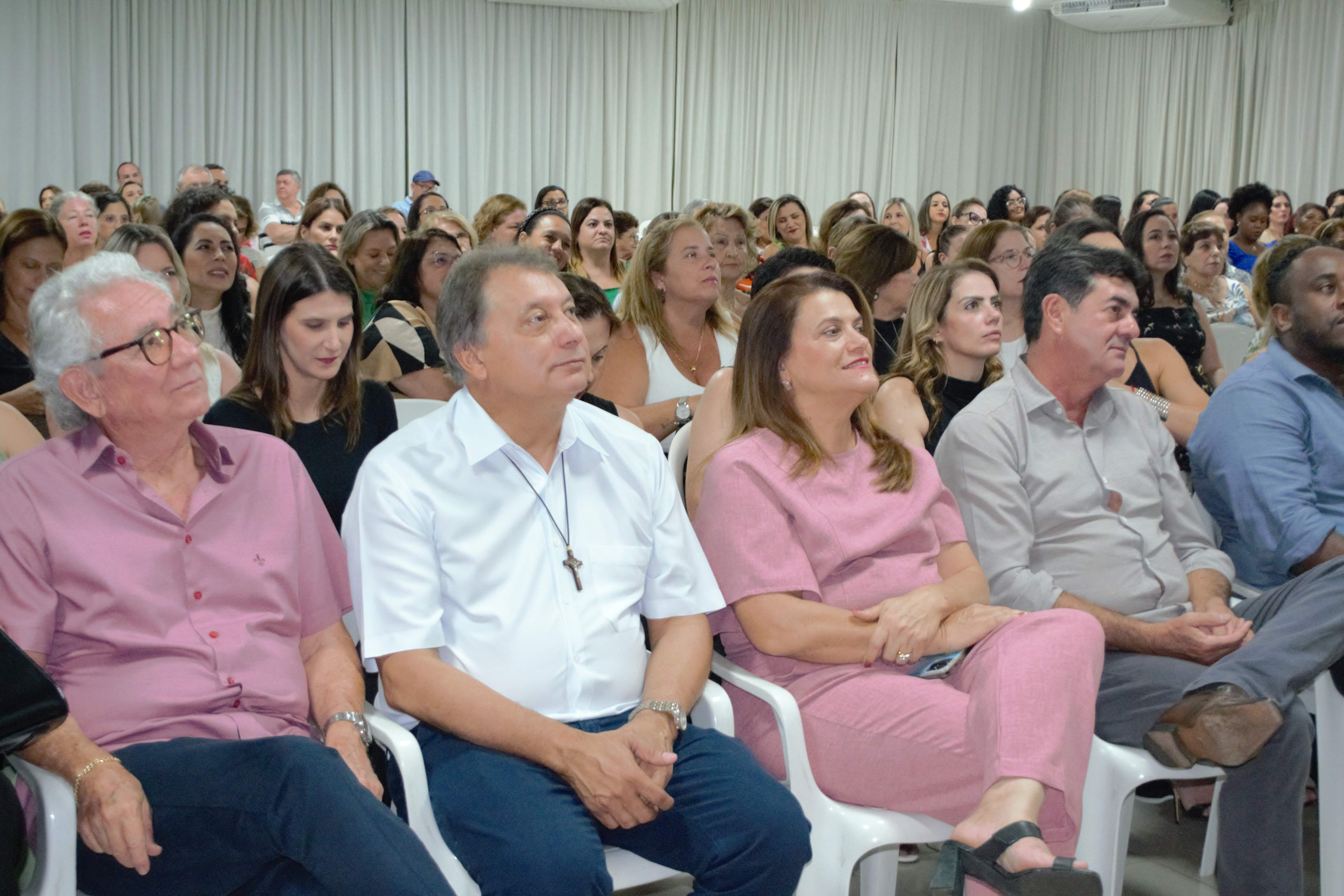 Vereadores Ivânia Soldati e Bellê participam de evento do 29º Encontro da Mulher Empresária