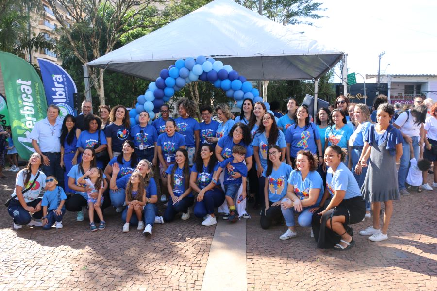 Vereadores prestigiam evento do Abril Azul; Câmara de Catanduva foi parceira da 4ª Caminhada do Autismo